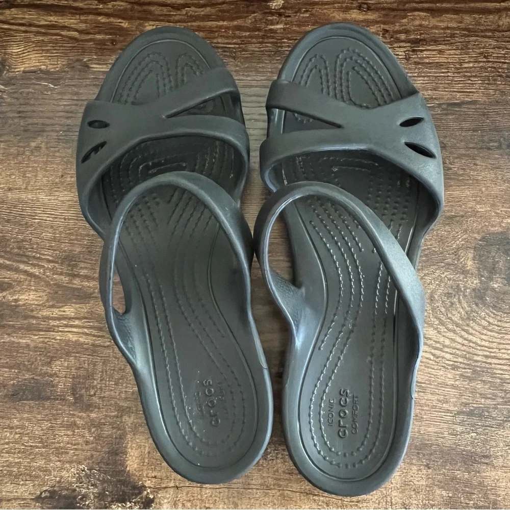 Crocs Black Kelli Iconic Rubber‎ Straps Flat Sandals women's 8 - Picture 6 of 11